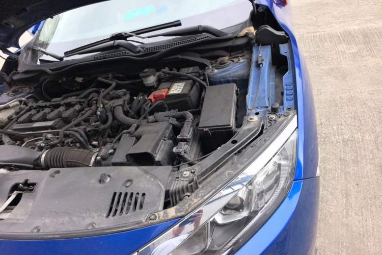Used Honda Civic 2016 220TURBO CVT Luxury Edition Engine Bay Left