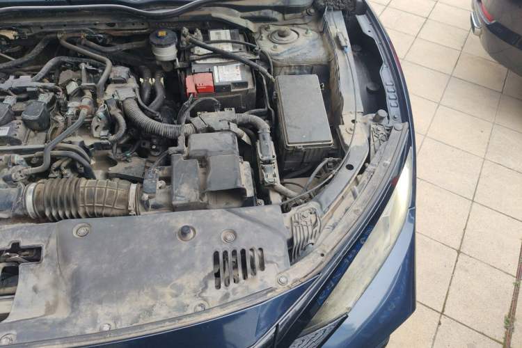 Used Honda Civic 2016 220TURBO Manual Luxury Edition Engine Bay Left