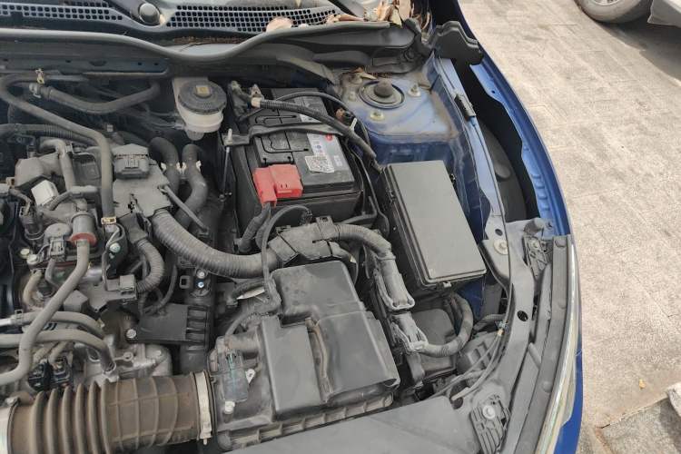 Used Honda Civic 2016 220TURBO CVT Luxury Edition Engine Bay Left