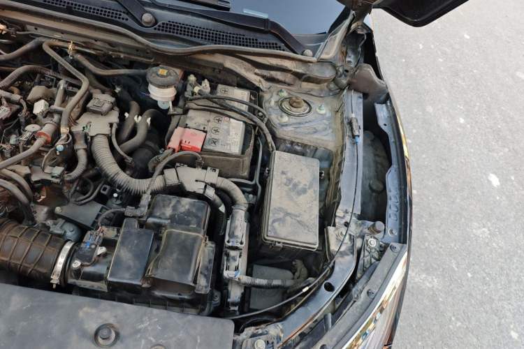 Used Honda Civic 2016 220TURBO CVT Luxury Edition Engine Bay Left