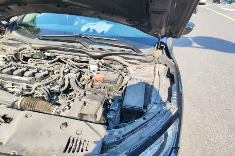Used Honda Civic 2016 220TURBO CVT Prestige Edition Engine Bay Left