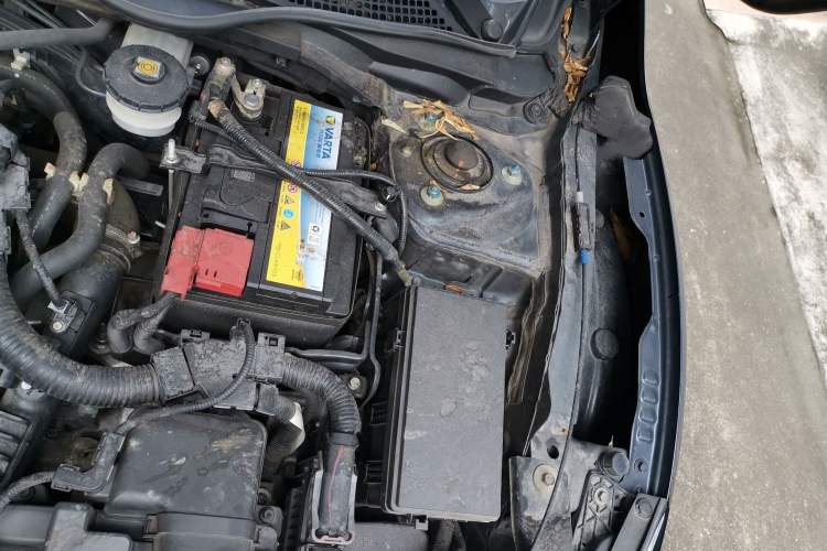 Used Honda Civic 2016 220TURBO CVT Luxury Edition Engine Bay Left