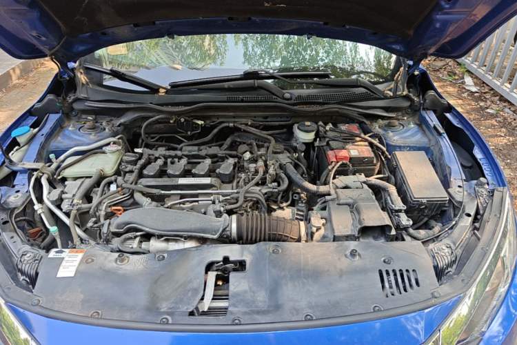 Used Honda Civic 2016 220TURBO CVT Luxury Edition Engine Bay