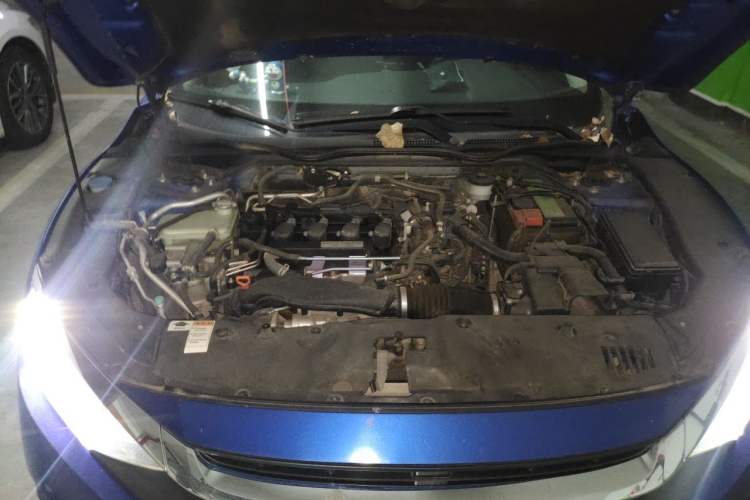 Used Honda Civic 2016 220TURBO CVT Luxury Edition Engine Bay