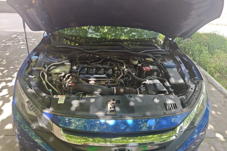 Used Honda Civic 2016 220TURBO CVT Luxury Edition Engine Bay