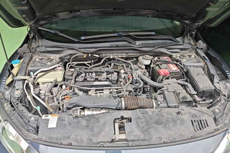 Used Honda Civic 2016 220TURBO CVT Luxury Edition Engine Bay