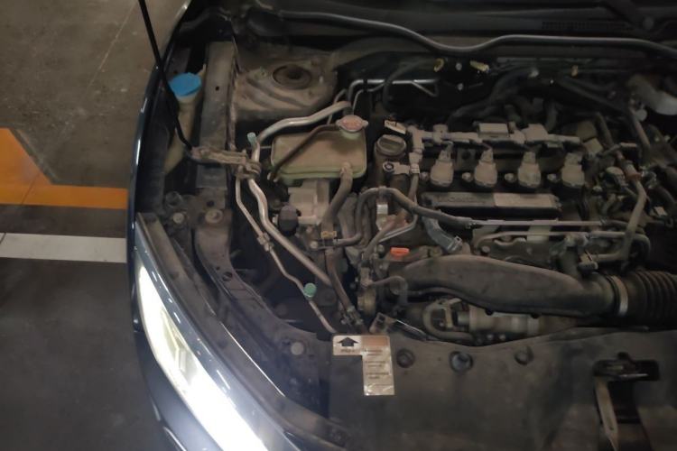 Used Honda Civic 2016 220TURBO Manual Luxury Edition Engine Bay Right