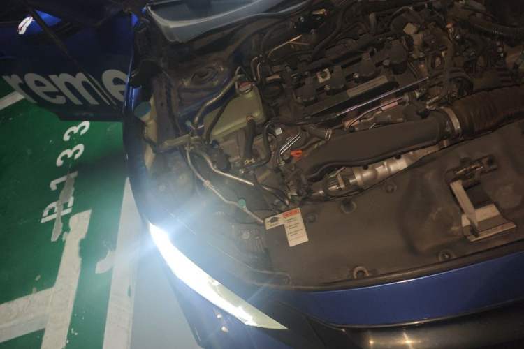 Used Honda Civic 2016 220TURBO CVT Luxury Edition Engine Bay Right