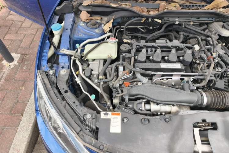 Used Honda Civic 2016 220TURBO CVT Luxury Edition Engine Bay Right