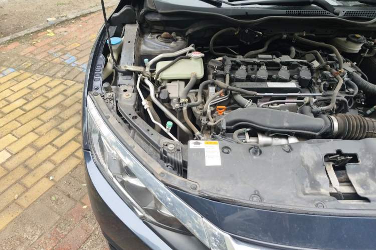 Used Honda Civic 2016 220TURBO CVT Luxury Edition Engine Bay Right