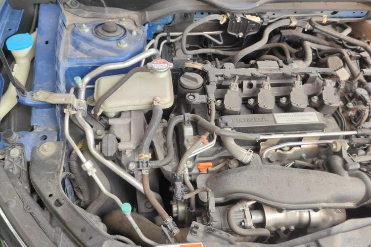 Used Honda Civic 2016 220TURBO CVT Luxury Edition Engine Bay Right