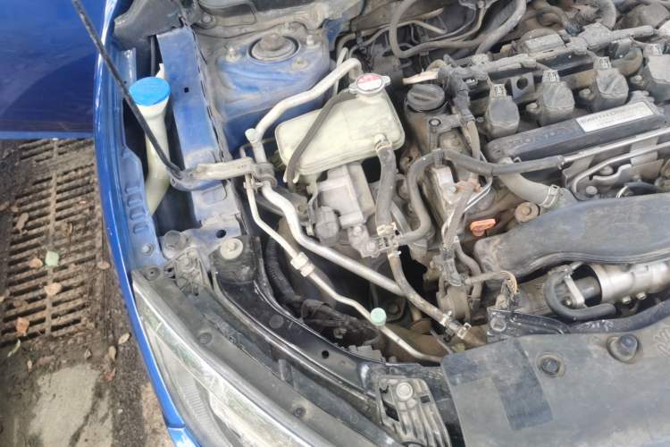 Used Honda Civic 2016 220TURBO CVT Prestige Edition Engine Bay Right