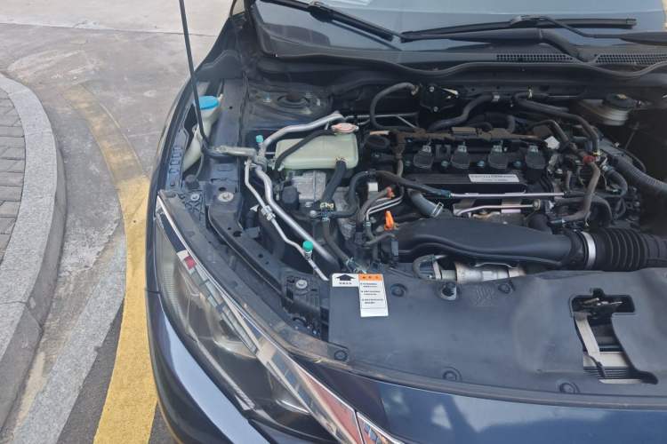 Used Honda Civic 2016 220TURBO Manual Luxury Edition Engine Bay Right