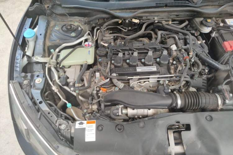 Used Honda Civic 2016 220TURBO Manual Luxury Edition Engine Bay Right