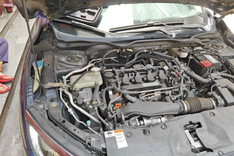 Used Honda Civic 2016 220TURBO CVT Luxury Edition Engine Bay Right