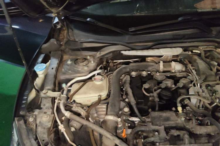 Used Honda Civic 2016 180TURBO CVT Comfort Version Engine Bay Right