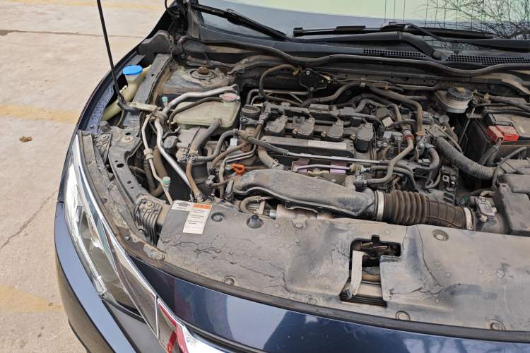 Used Honda Civic 2016 220TURBO CVT Luxury Edition Engine Bay Right