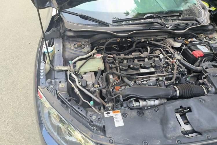 Used Honda Civic 2016 220TURBO CVT Luxury Edition Engine Bay Right