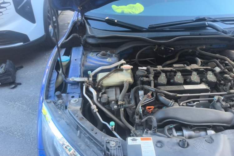 Used Honda Civic 2016 220TURBO CVT Prestige Edition Engine Bay Right