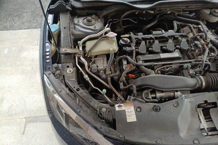 Used Honda Civic 2016 220TURBO CVT Luxury Edition Engine Bay Right
