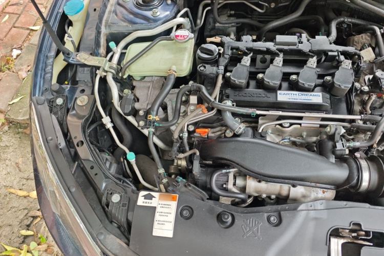 Used Honda Civic 2016 220TURBO CVT Luxury Edition Engine Bay Right