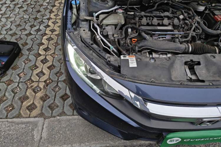 Used Honda Civic 2016 220TURBO CVT Luxury Edition Engine Bay Right