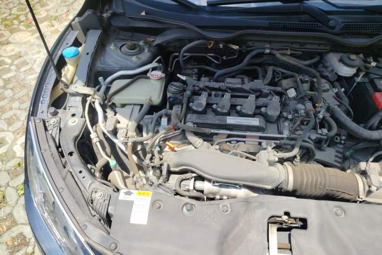Used Honda Civic 2016 220TURBO CVT Luxury Edition Engine Bay Right