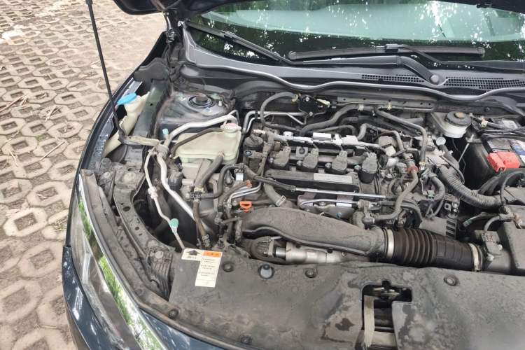 Used Honda Civic 2016 220TURBO CVT Luxury Edition Engine Bay Right