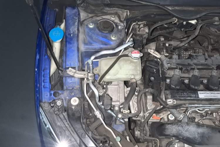 Used Honda Civic 2016 220TURBO CVT Prestige Edition Engine Bay Right