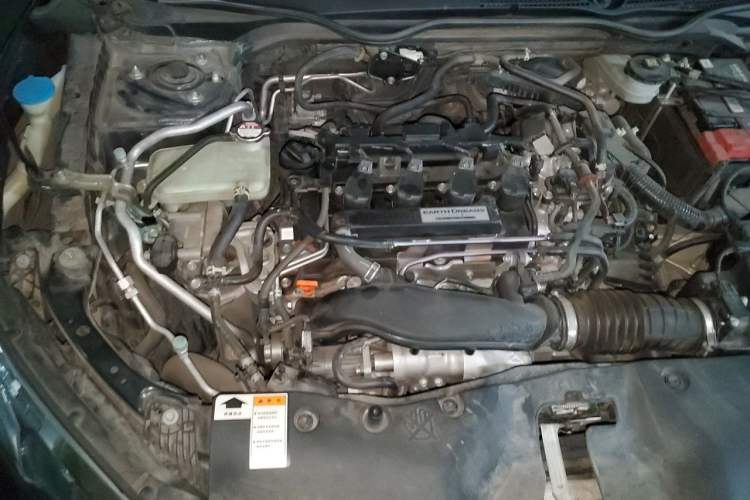 Used Honda Civic 2016 220TURBO CVT Luxury Edition Engine Bay Right