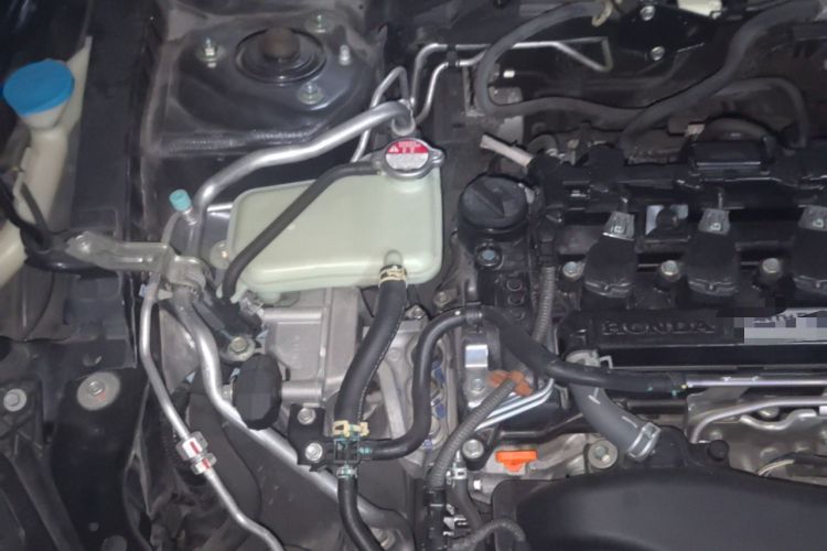 Used Honda Civic 2016 220TURBO CVT Prestige Edition Engine Bay Right