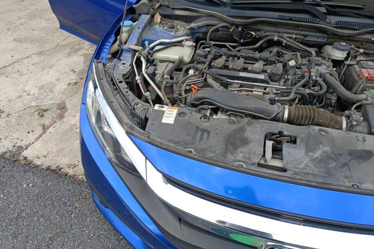 Used Honda Civic 2016 220TURBO CVT Luxury Edition Engine Bay Right