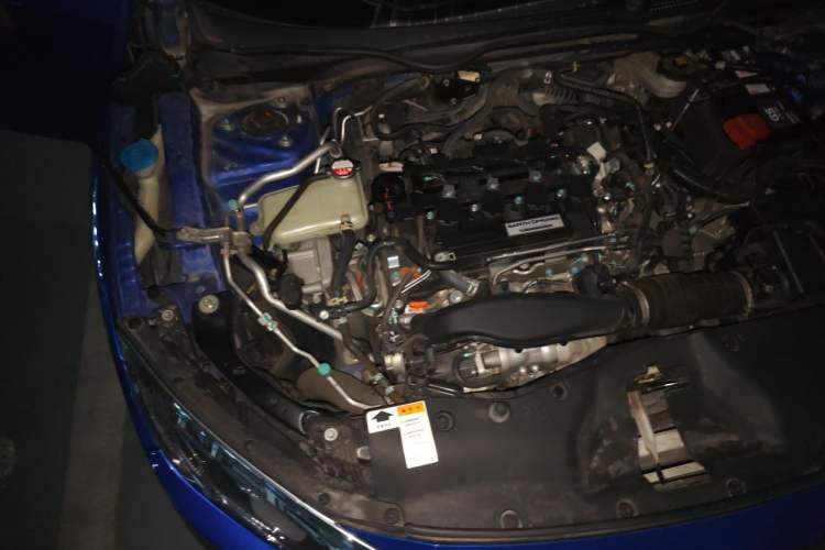 Used Honda Civic 2016 220TURBO CVT Luxury Edition Engine Bay Right