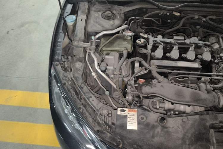 Used Honda Civic 2016 220TURBO CVT Prestige Edition Engine Bay Right