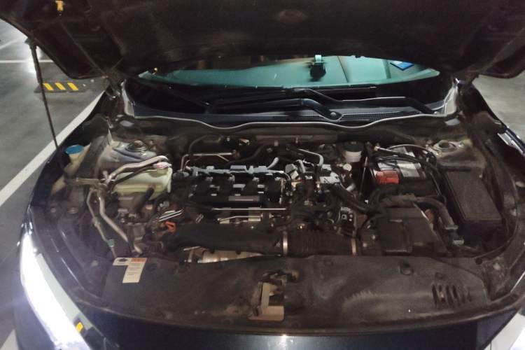 Used Honda Civic 2016 220TURBO CVT Prestige Edition Engine Bay