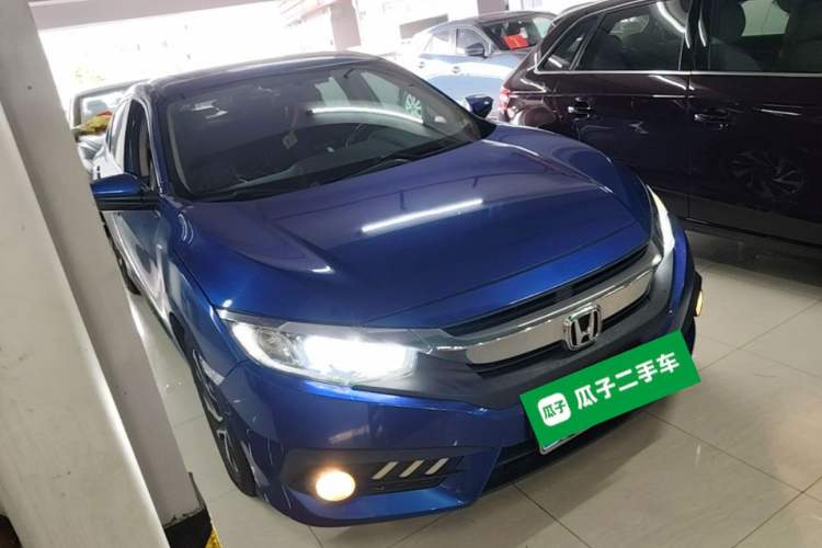 Used Honda Civic 2016 220TURBO CVT Luxury Edition Exterior 1