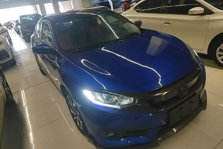 Used Honda Civic 2016 220TURBO CVT Luxury Edition Exterior 1