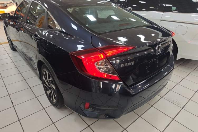 Used Honda Civic 2016 220TURBO CVT Luxury Edition Exterior 2