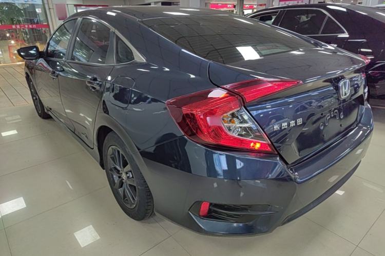 Used Honda Civic 2016 220TURBO CVT Luxury Edition Exterior 2