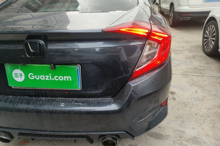 Used Honda Civic 2016 220TURBO CVT Luxury Edition Exterior 3
