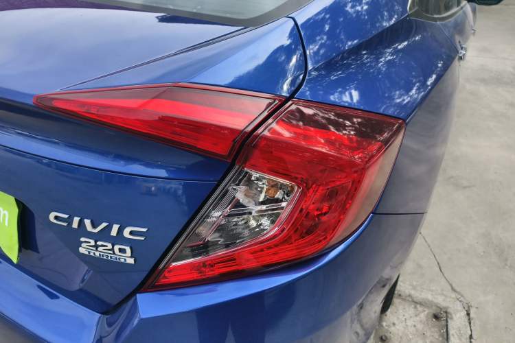 Used Honda Civic 2016 220TURBO CVT Prestige Edition Exterior 3