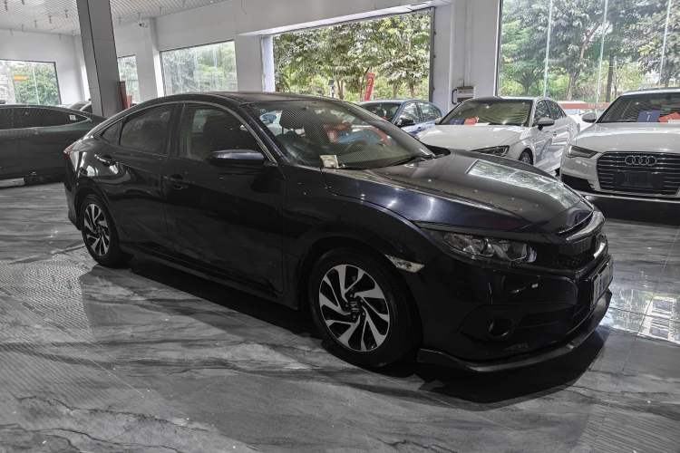 Used Honda Civic 2016 220TURBO CVT Luxury Edition Exterior 3