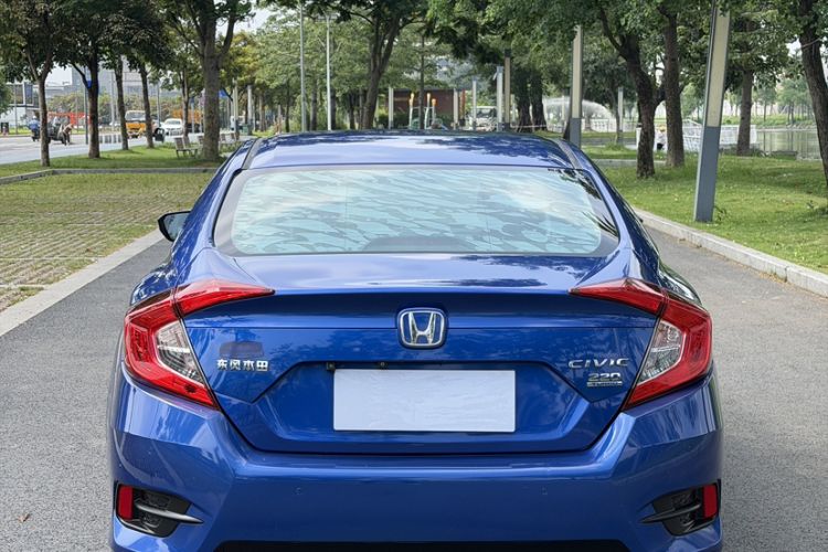 Used Honda Civic 2016 220TURBO CVT Luxury Edition Exterior 4