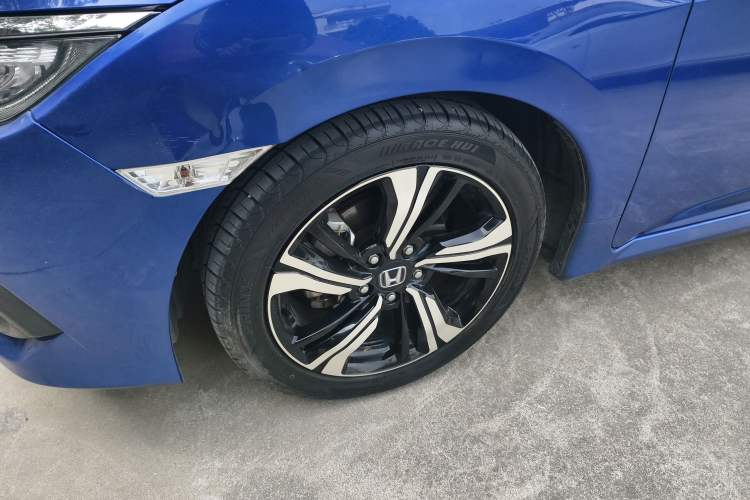 Used Honda Civic 2016 220TURBO CVT Prestige Edition Exterior 4