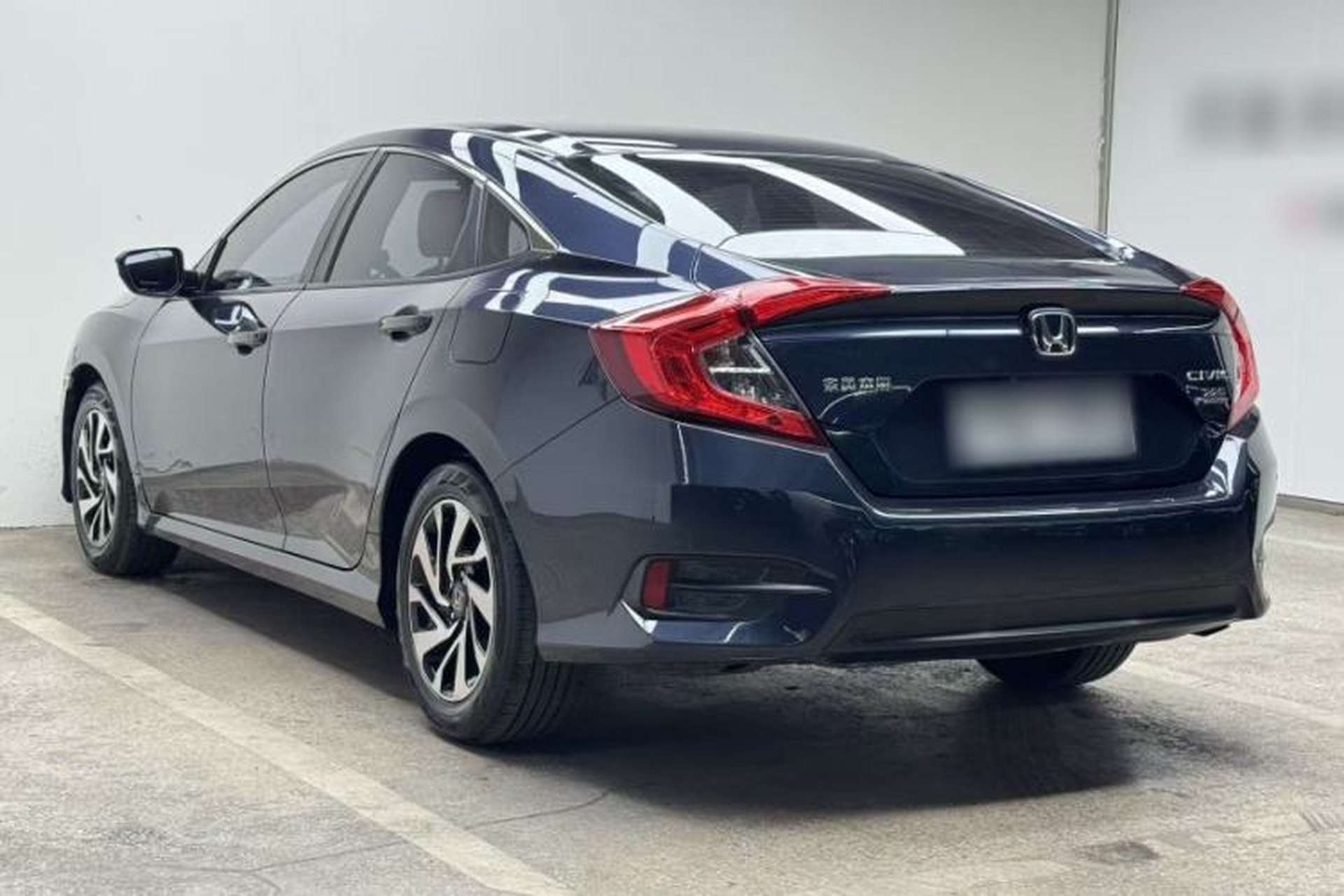 Used Honda Civic 2016 220TURBO Manual Luxury Edition Exterior 4