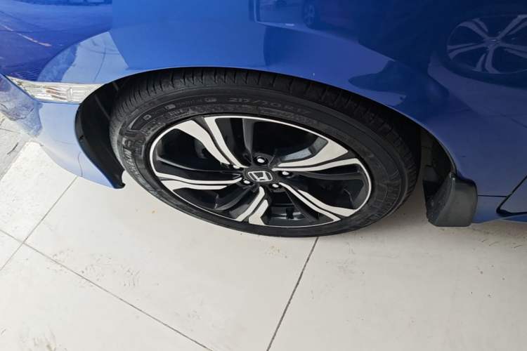 Used Honda Civic 2016 220TURBO CVT Prestige Edition Exterior 4