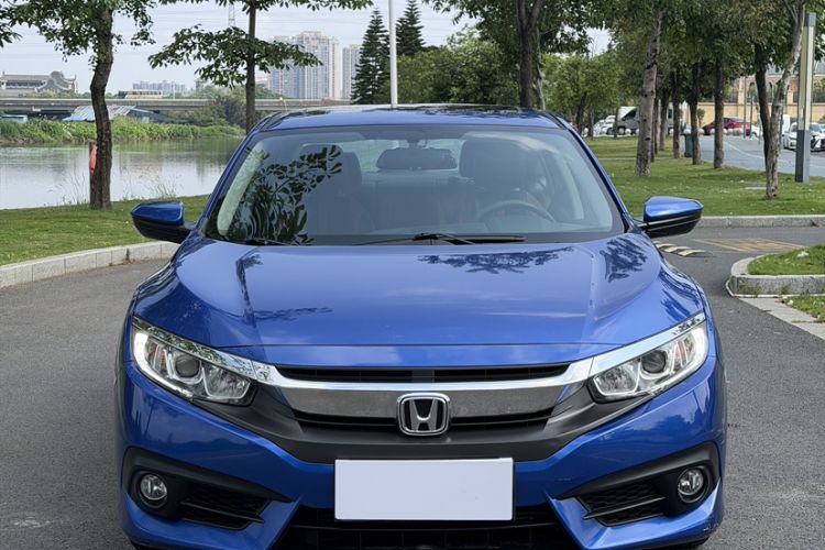Used Honda Civic 2016 220TURBO CVT Luxury Edition Exterior 5