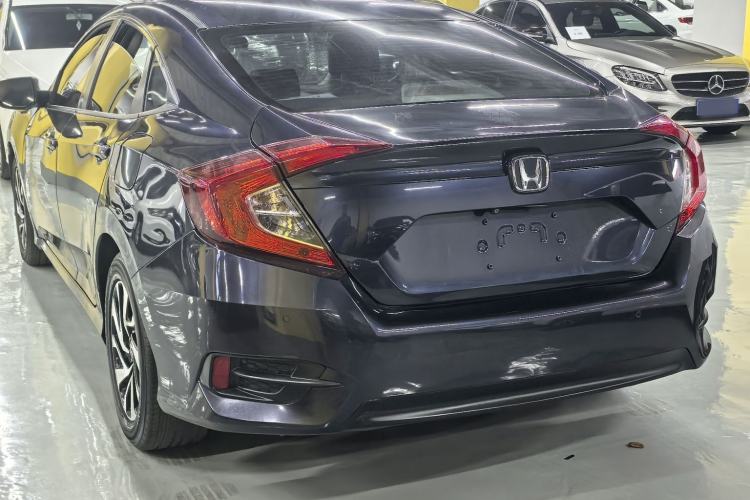 Used Honda Civic 2016 220TURBO CVT Luxury Edition Exterior 5
