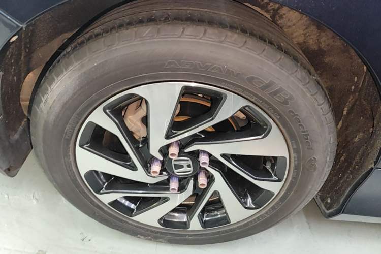 Used Honda Civic 2016 220TURBO CVT Luxury Edition Exterior 5