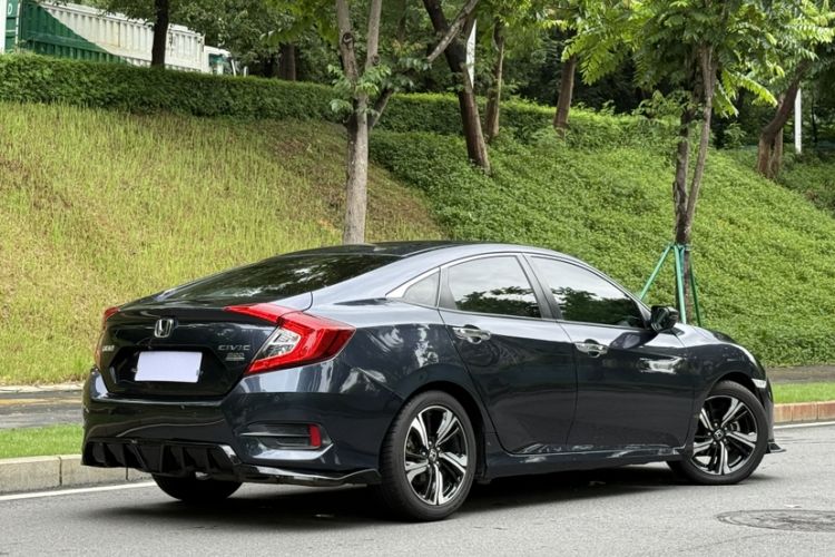 Used Honda Civic 2016 220TURBO CVT Prestige Edition Exterior 5